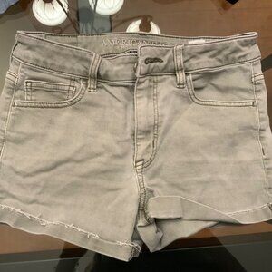 Women American Eagle size 4 shorts